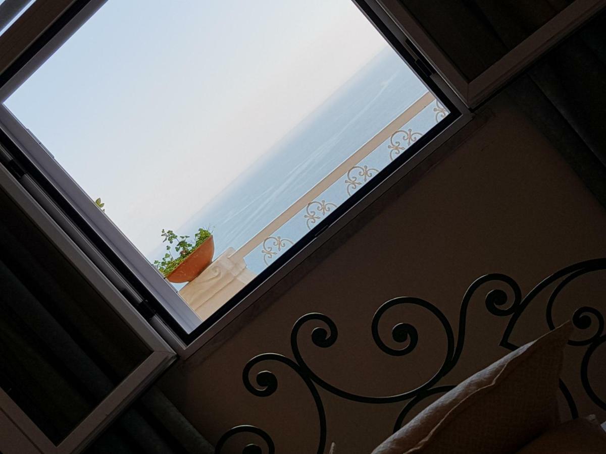 La Limonaia E La Praia Praiano Luaran gambar