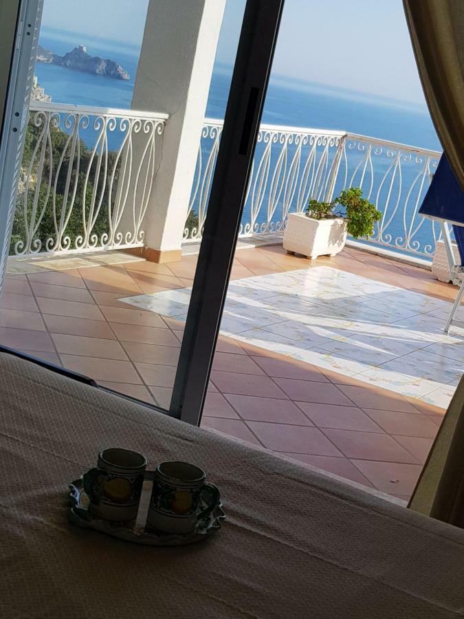 La Limonaia E La Praia Praiano Luaran gambar