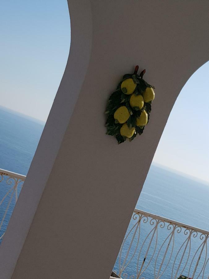 La Limonaia E La Praia Praiano Luaran gambar